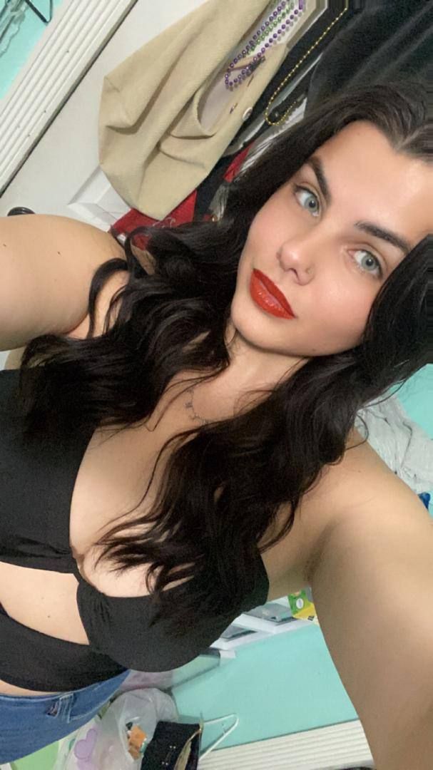 I’m available for fun - Image 2